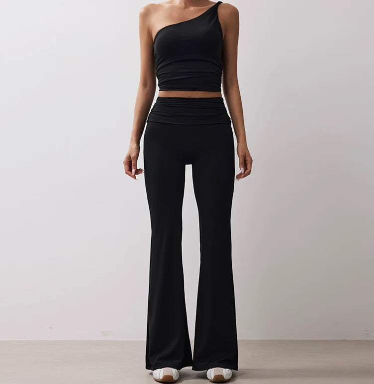 Off-the-shoulder top