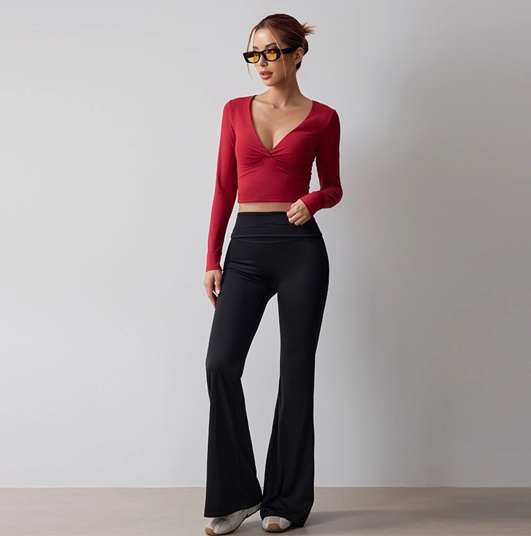 V-neck long-sleeved shirt