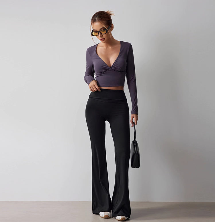 V-neck long-sleeved shirt